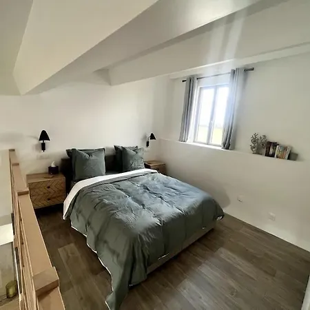 Holiday home Luxury 1 Bed House With Shared Pool